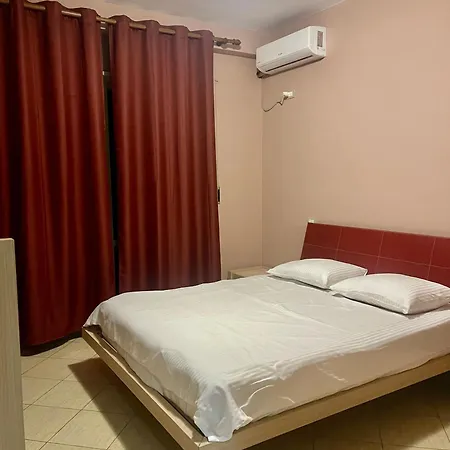 Feriehus Durres Beach Apartment *