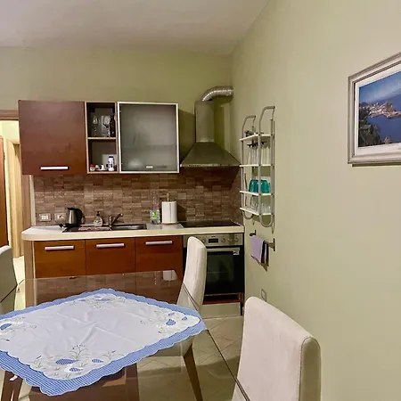 度假居 Durres Beach Apartment *