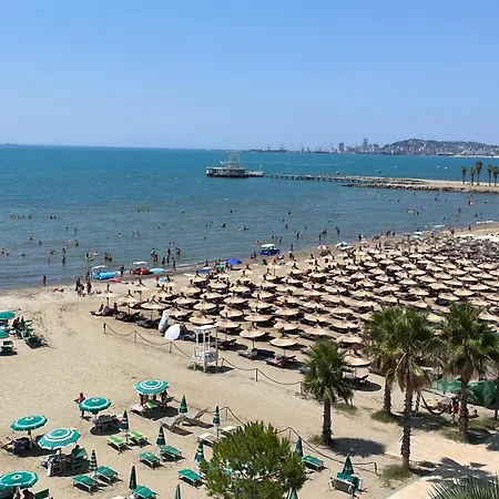 Durres Beach Apartment Feriehus *